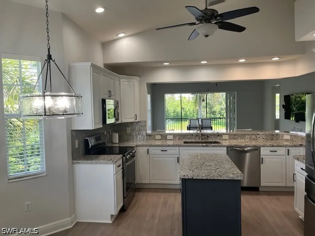 7842 Hawthorne Drive Naples FL 34113