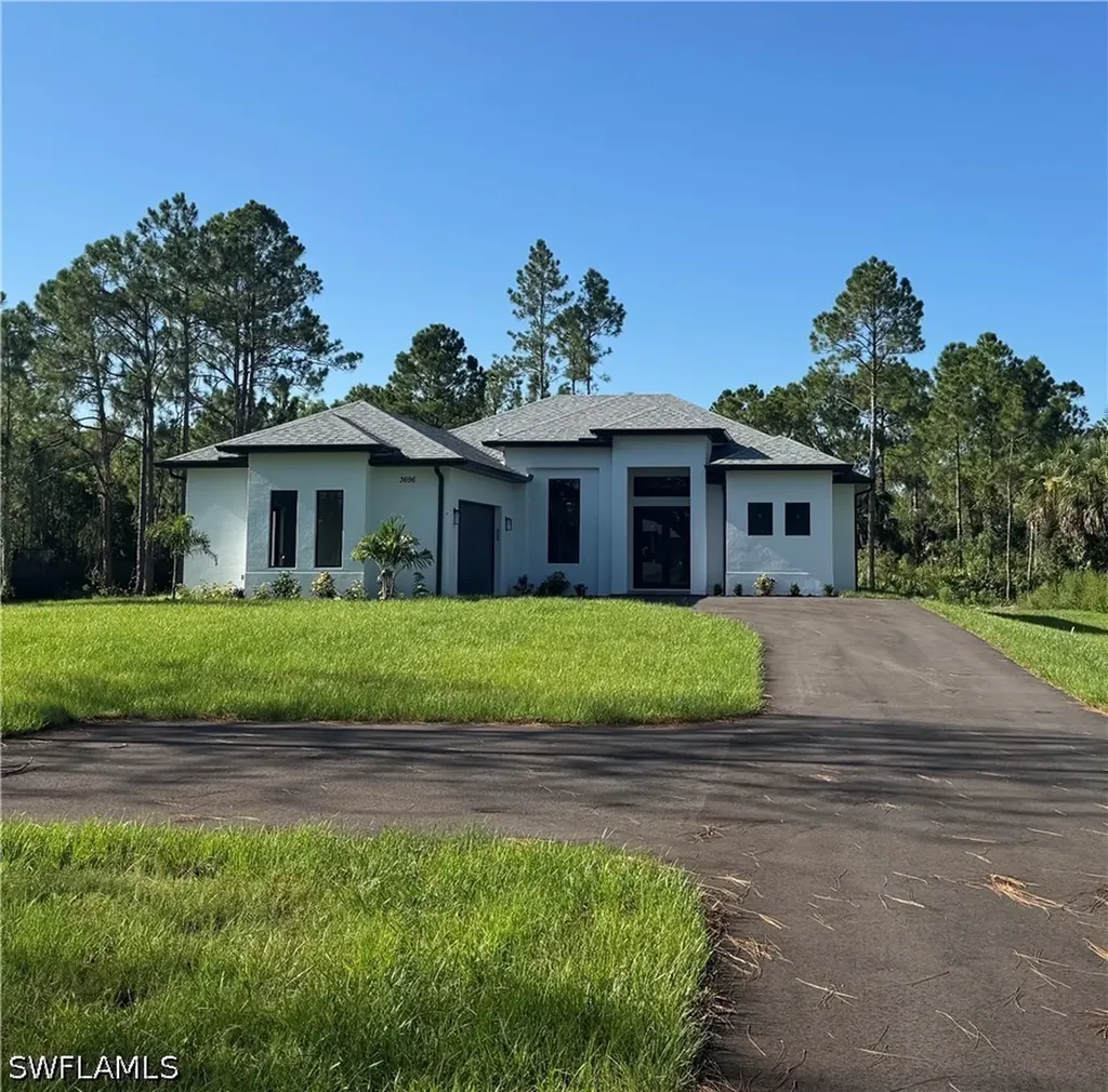 4273 16th Avenue NE Naples FL 34120