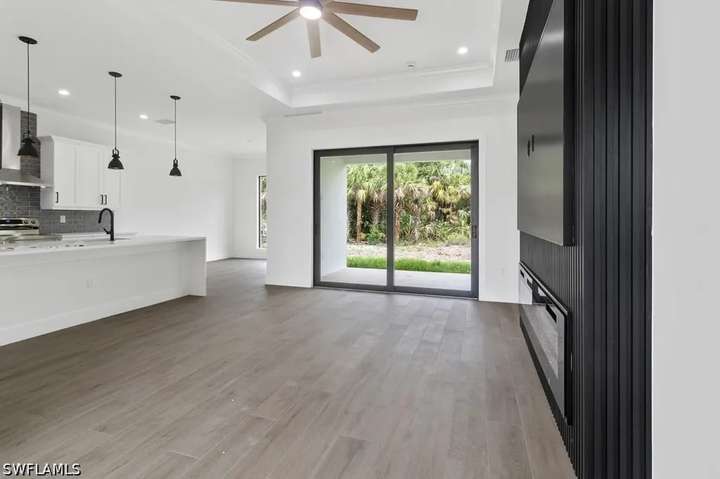 4273 16th Avenue NE Naples FL 34120