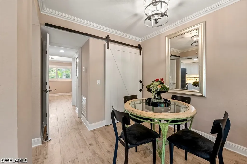 950 7th Avenue S Naples FL 34102
