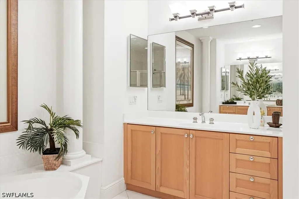 3730 Montreux Lane Naples FL 34114