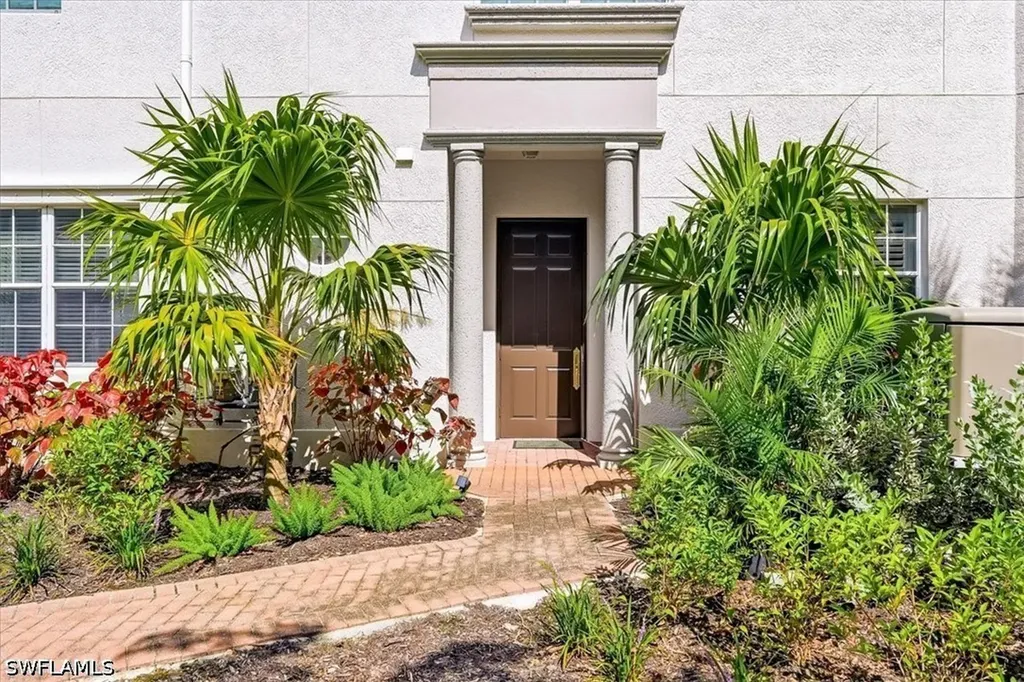 3730 Montreux Lane Naples FL 34114