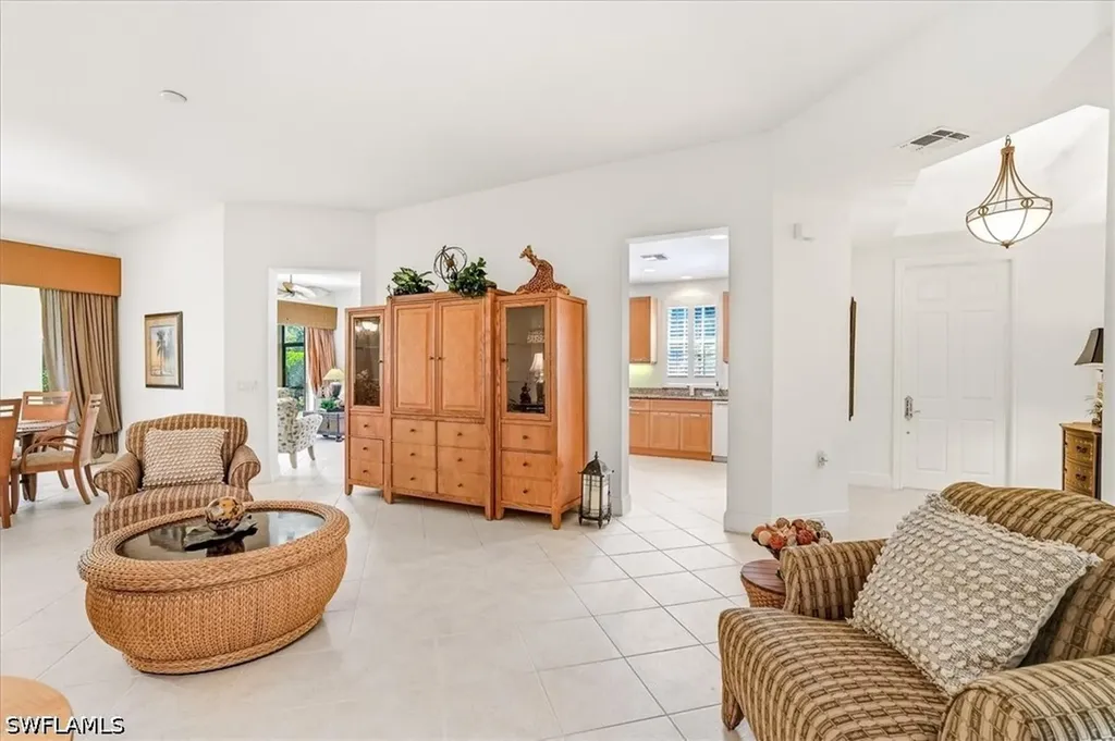 3730 Montreux Lane Naples FL 34114