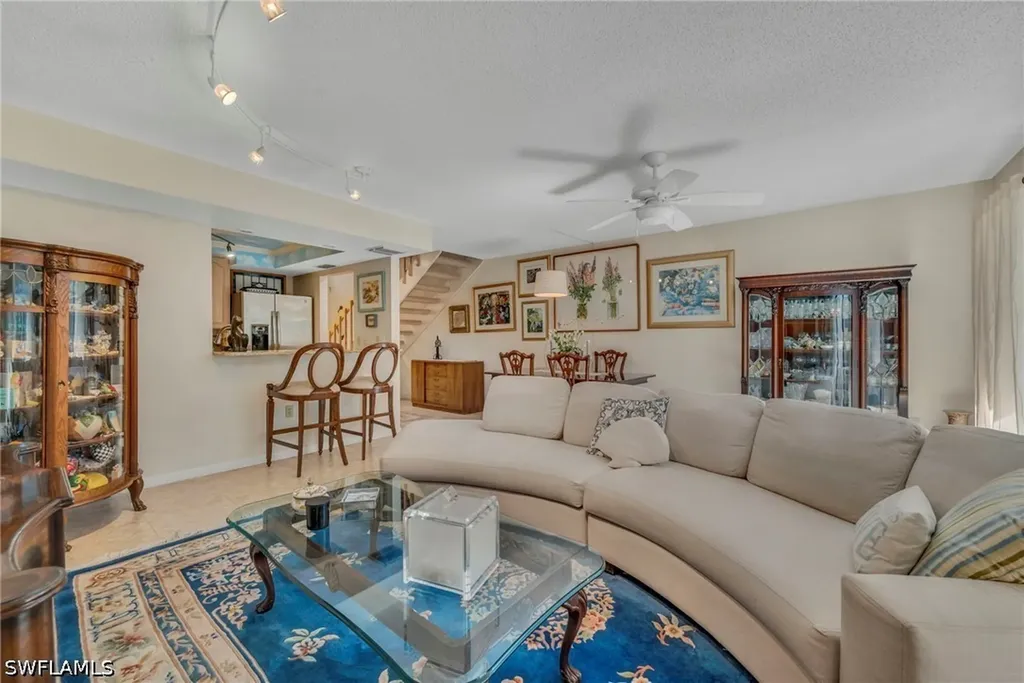 870 Meadowland Drive Naples FL 34108