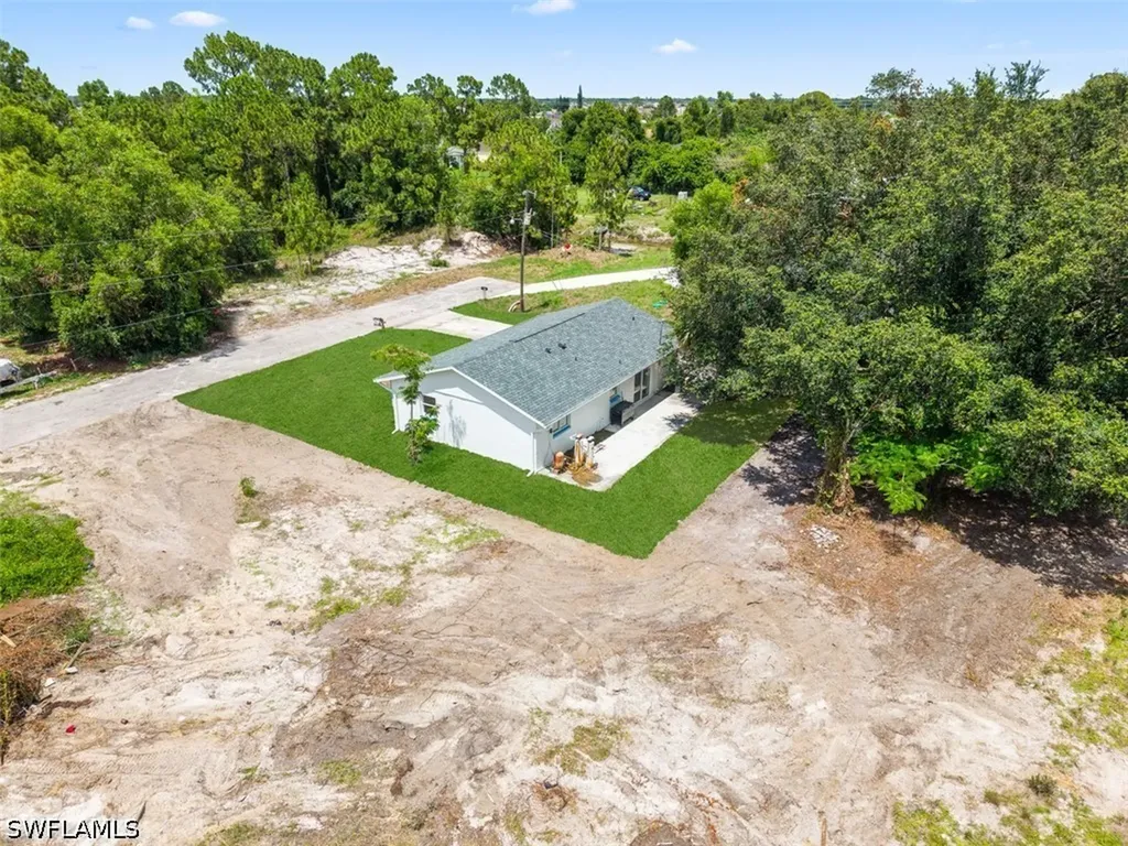 3203 28th Street SW Lehigh Acres FL 33976