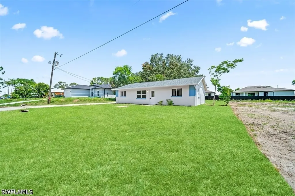 3203 28th Street SW Lehigh Acres FL 33976
