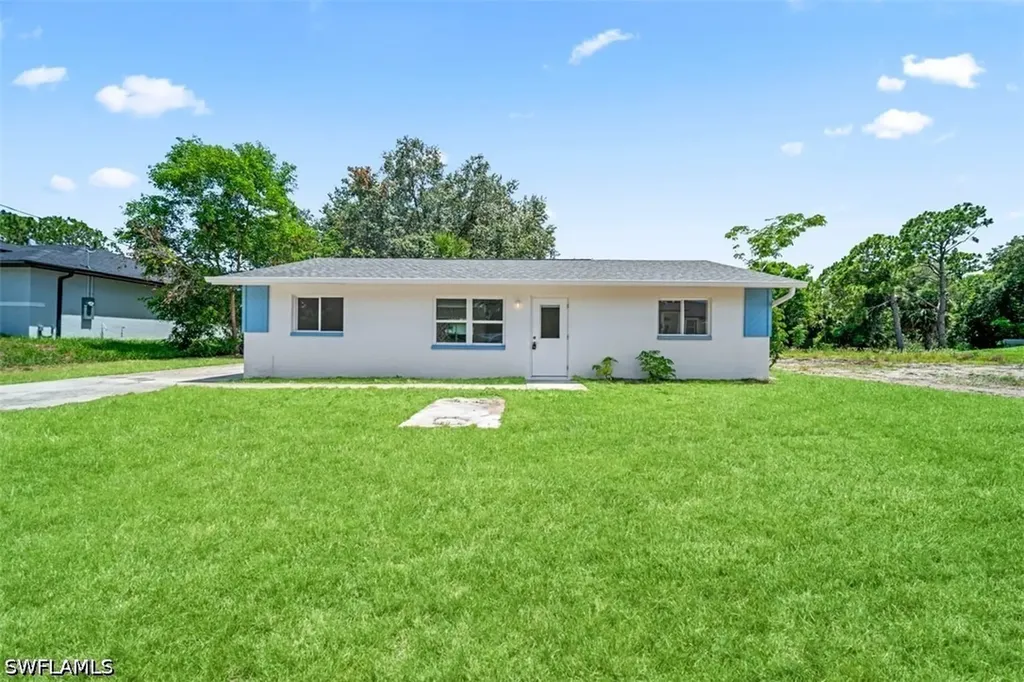 3203 28th Street SW Lehigh Acres FL 33976