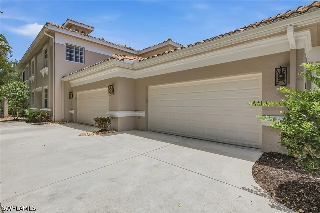 3995 Deer Crossing Court Naples FL 34114