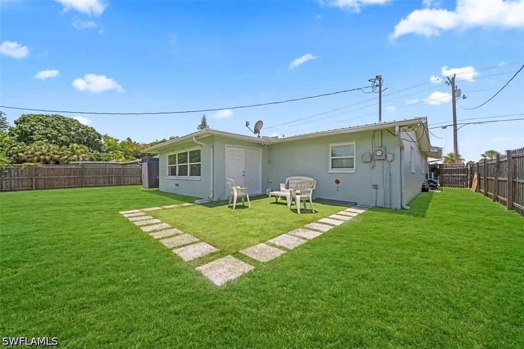 5460 Bayshore Road North Fort Myers FL 33917