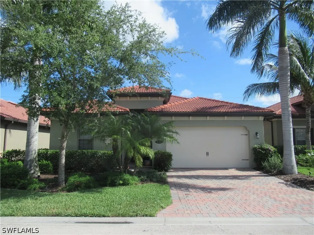 16391 Barclay Court Naples FL 34110