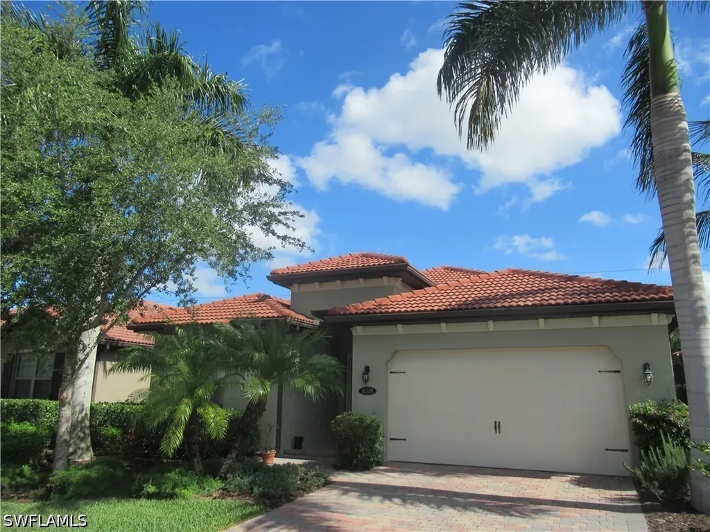 16391 Barclay Court Naples FL 34110