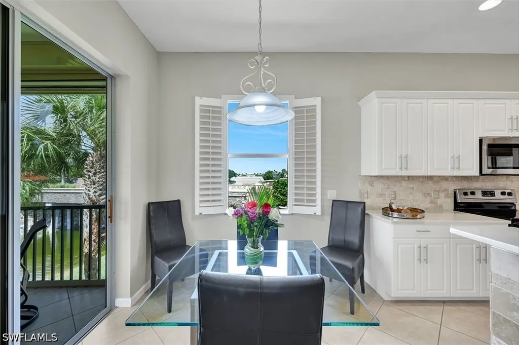 8723 Coastline Court Naples FL 34120