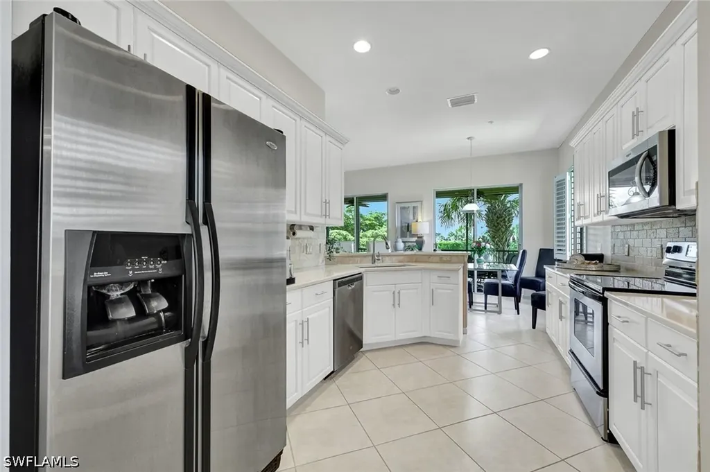 8723 Coastline Court Naples FL 34120