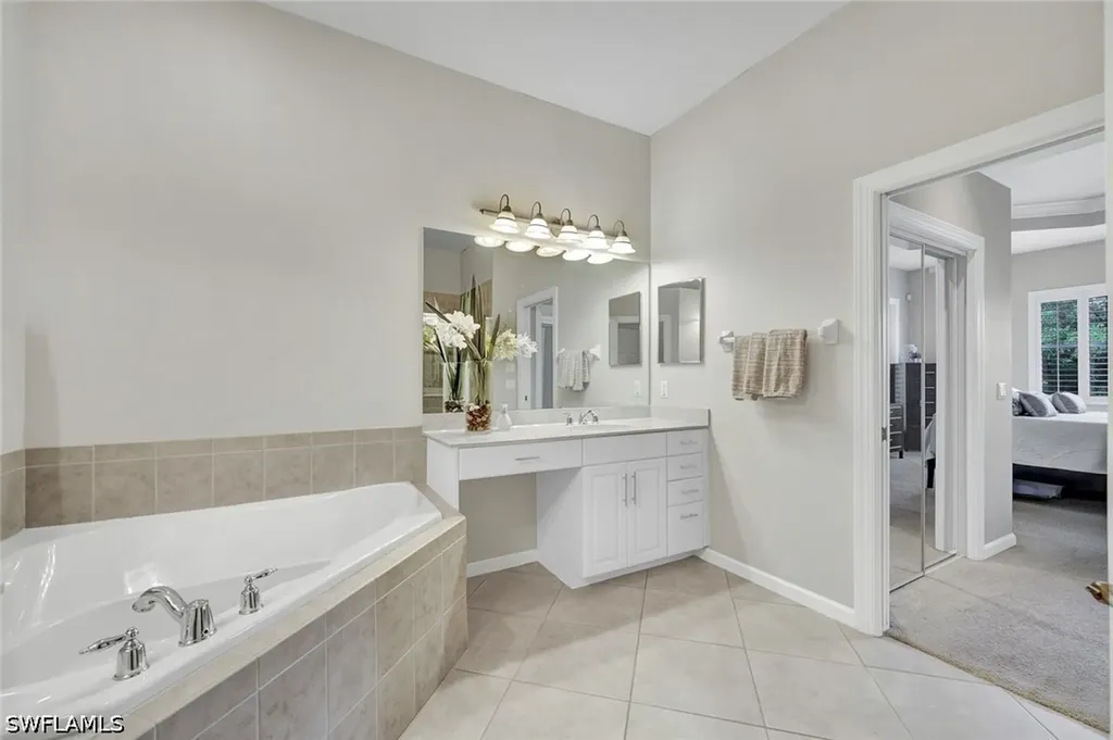 8723 Coastline Court Naples FL 34120