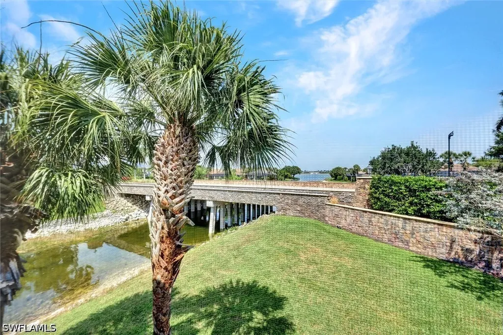 8723 Coastline Court Naples FL 34120