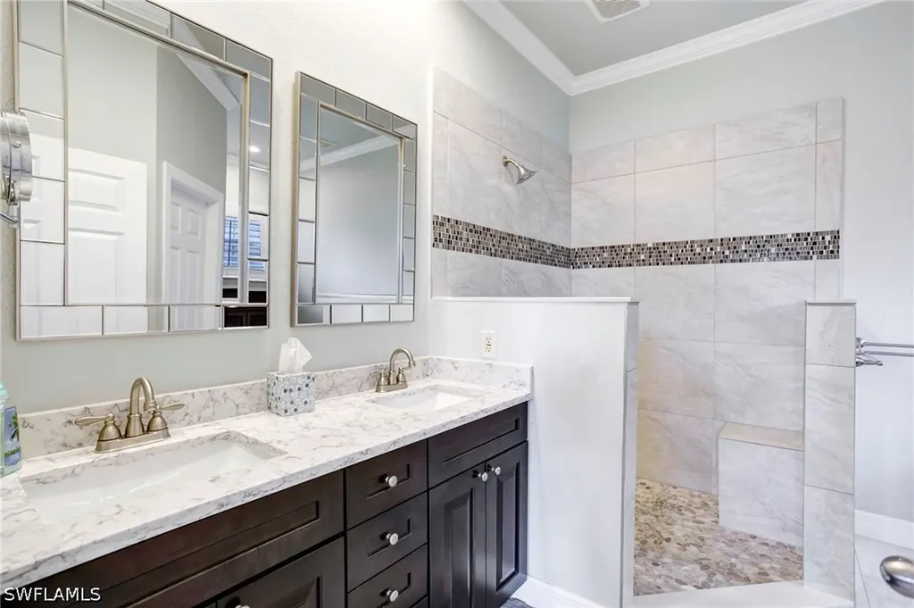 4821 Europa Drive Naples FL 34105