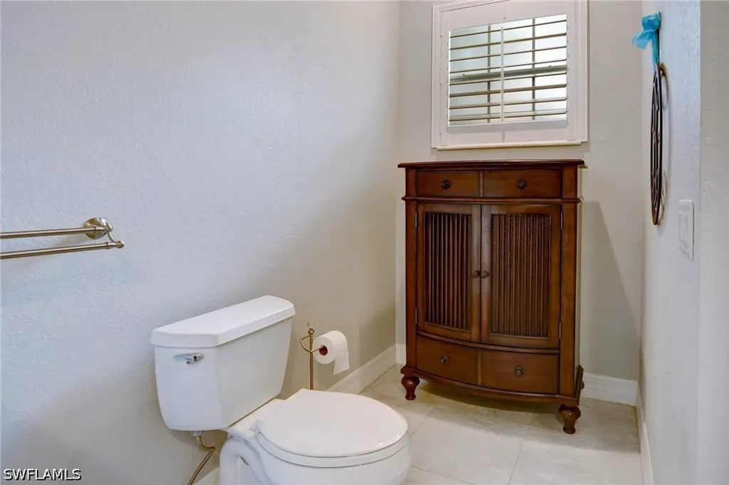 4821 Europa Drive Naples FL 34105