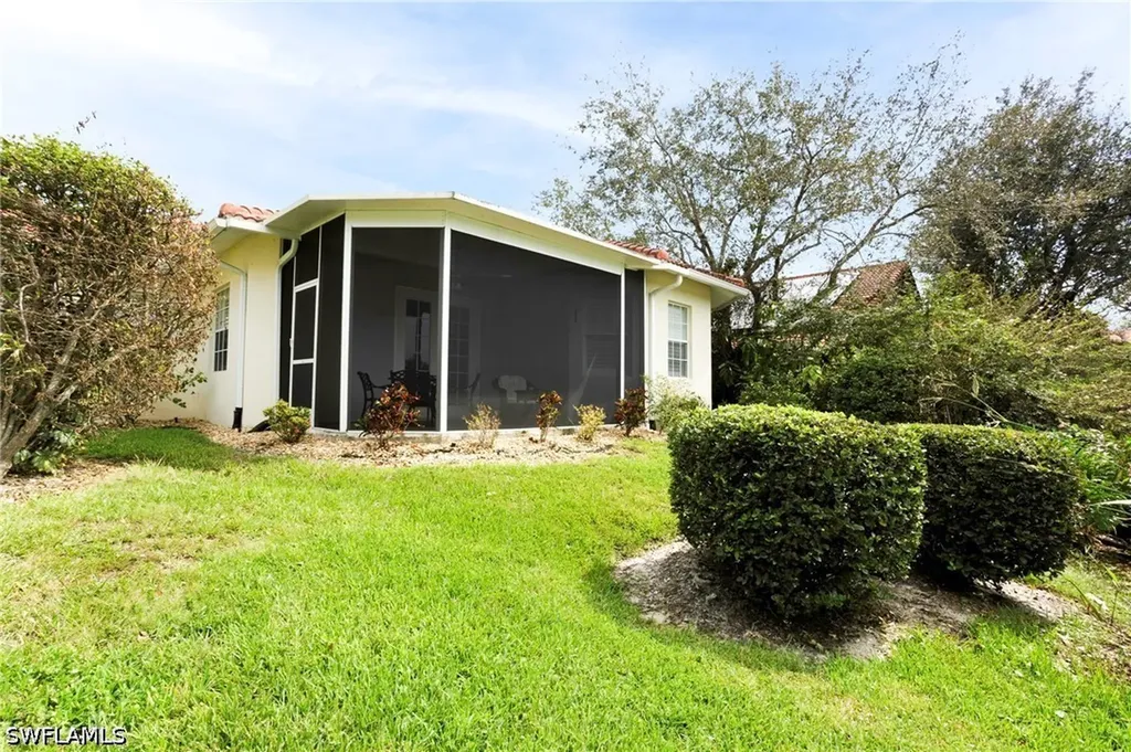 4821 Europa Drive Naples FL 34105