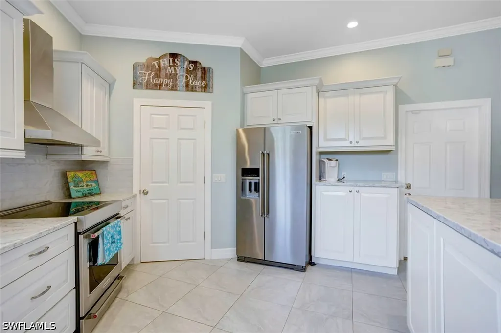 4821 Europa Drive Naples FL 34105