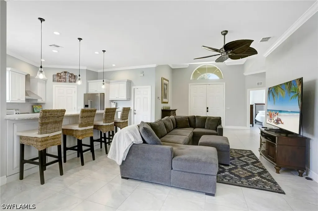 4821 Europa Drive Naples FL 34105