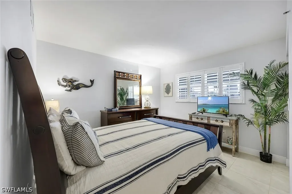 1011 Swallow Avenue Marco Island FL 34145