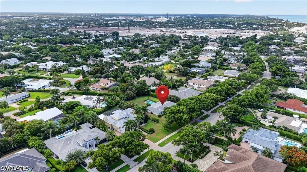 1608 Crayton Road Naples FL 34102