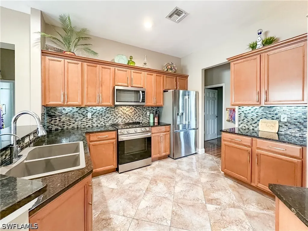 605 Grand Rapids Boulevard Naples FL 34120