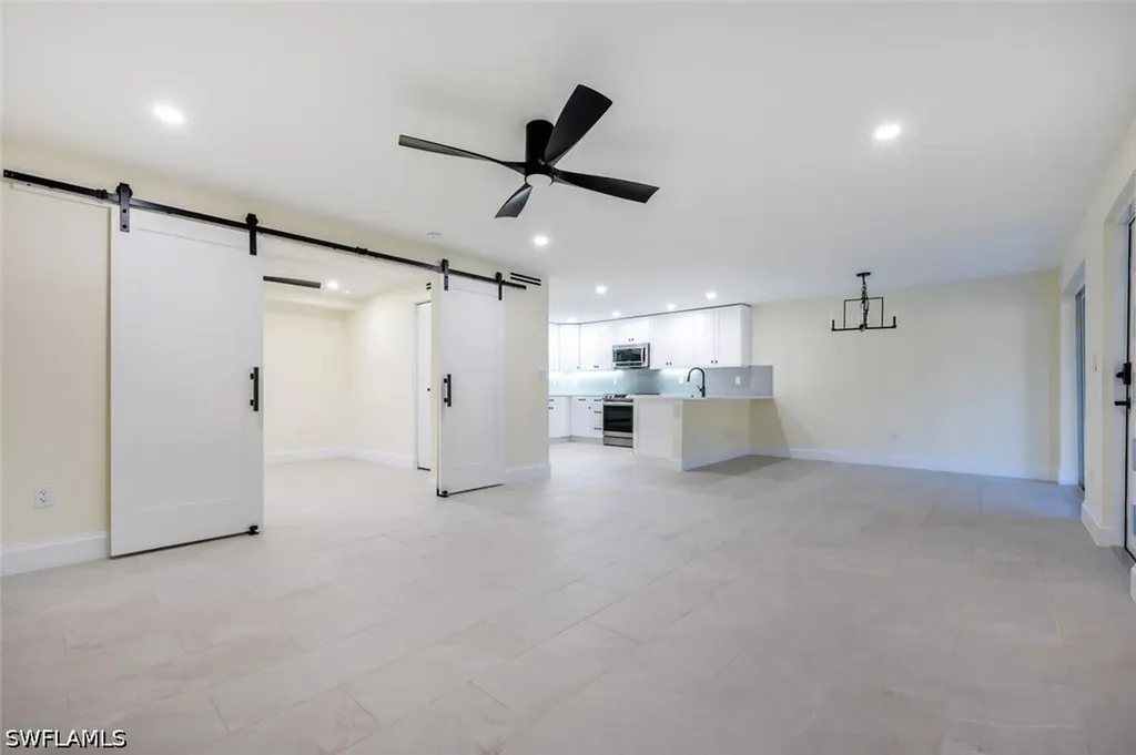 1537 Chesapeake Avenue Naples FL 34102