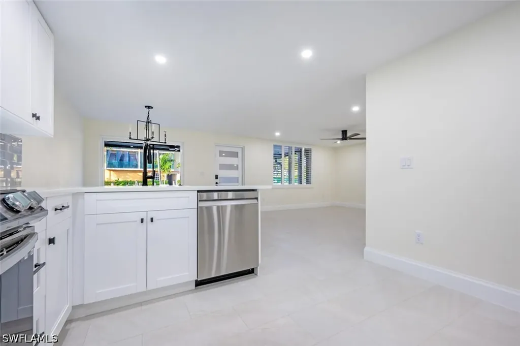 1537 Chesapeake Avenue Naples FL 34102