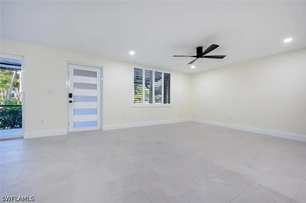 1537 Chesapeake Avenue Naples FL 34102