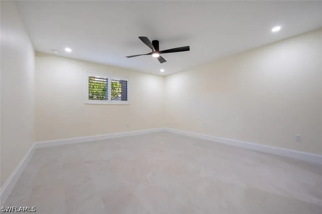 1537 Chesapeake Avenue Naples FL 34102