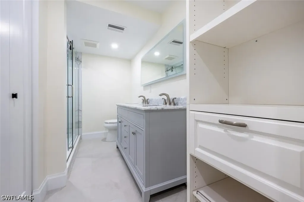 1537 Chesapeake Avenue Naples FL 34102