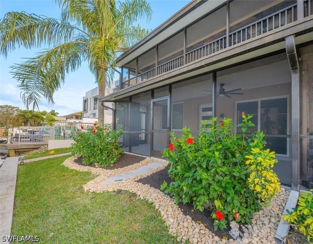 1537 Chesapeake Avenue Naples FL 34102