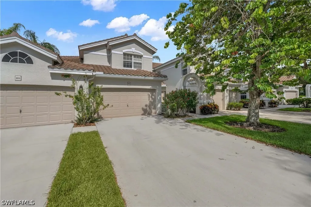 Naples FL, 6834 Lantana Bridge Road, Unit 101