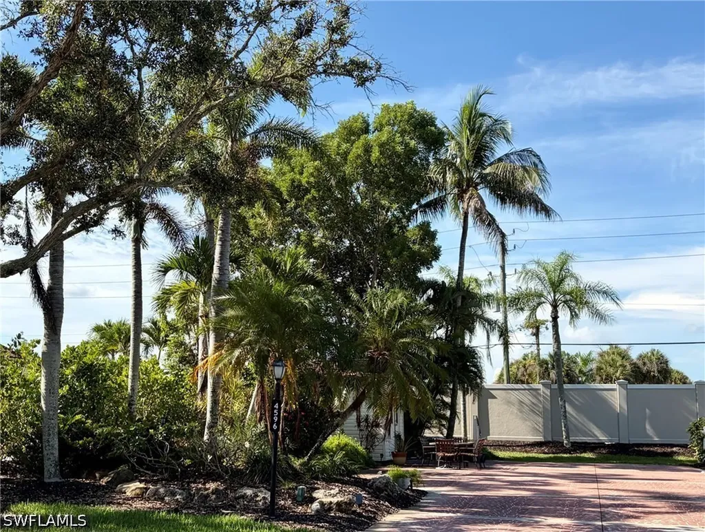4596 Southern Breeze Drive Naples FL 34114