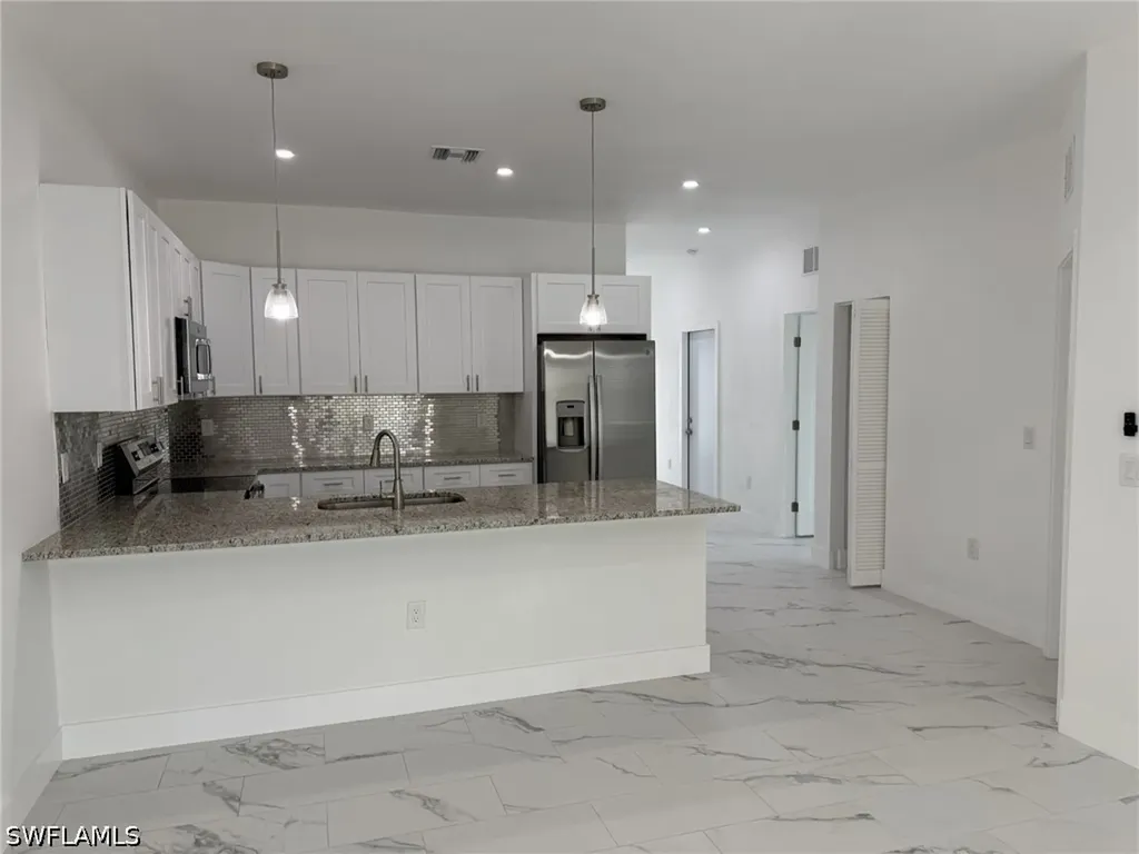 5253-5255 Centennial Boulevard Lehigh Acres FL 33971