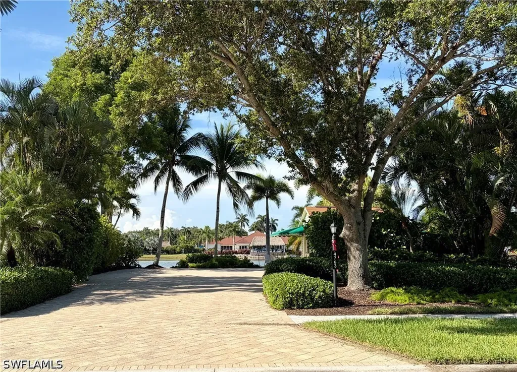 4763 Southern Breeze Drive Naples FL 34114