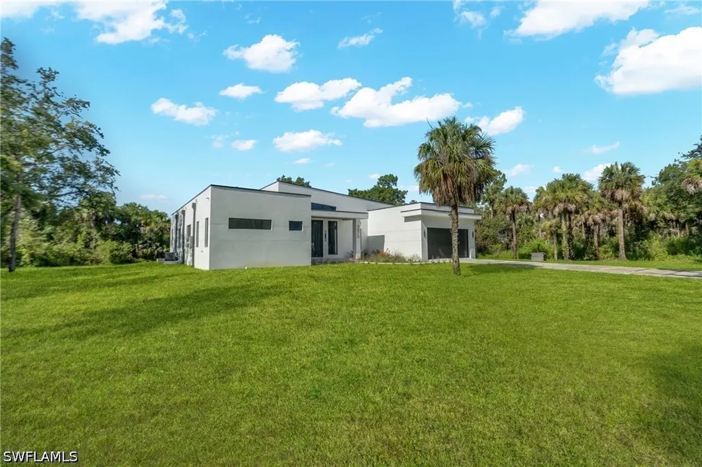4070 24th Avenue SE Naples FL 34117