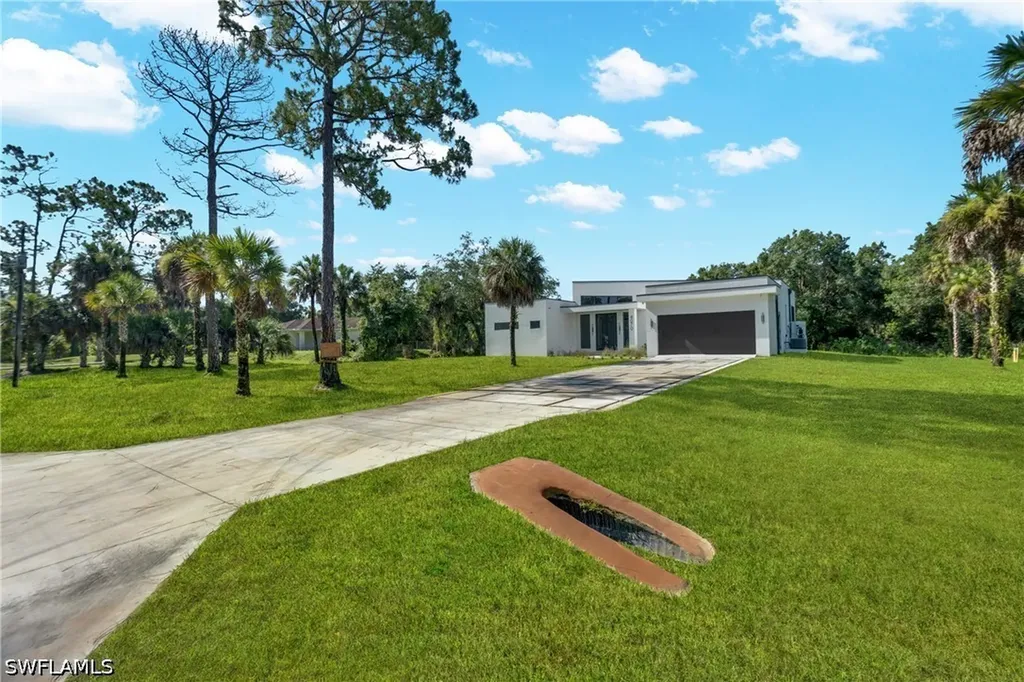 4070 24th Avenue SE Naples FL 34117