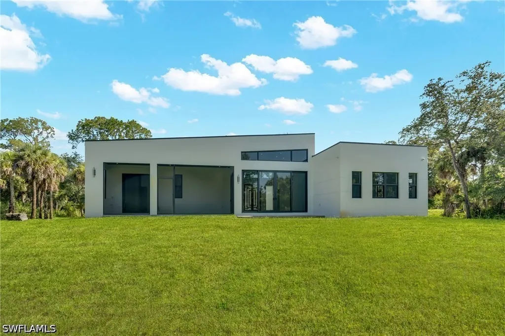 4070 24th Avenue SE Naples FL 34117