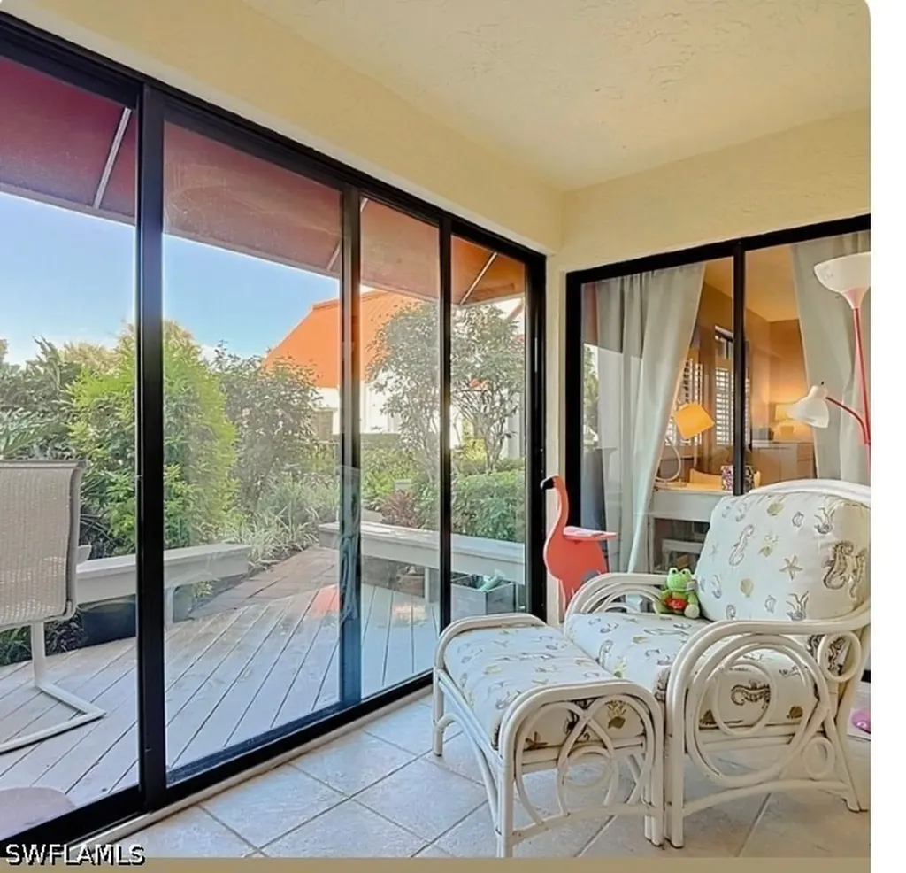 627 Serendipity Drive Naples FL 34108
