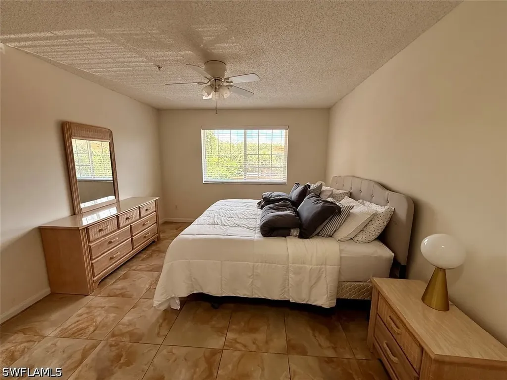 1265 Wildwood Lakes Boulevard Naples FL 34104