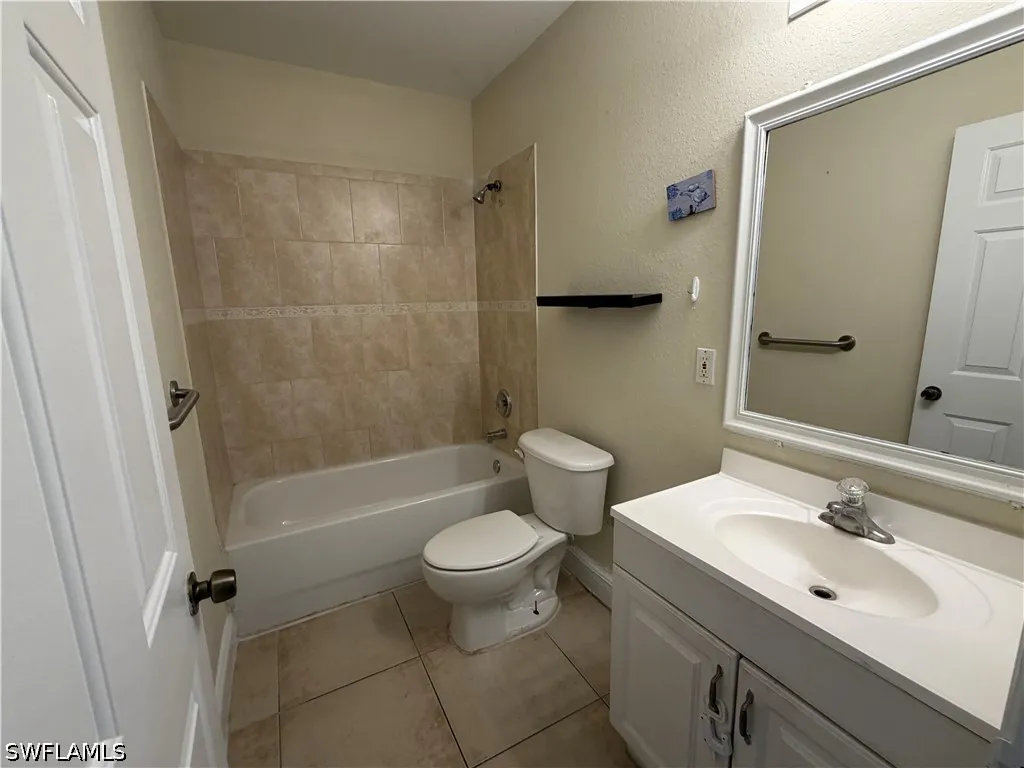 5118 24th Street SW Lehigh Acres FL 33973