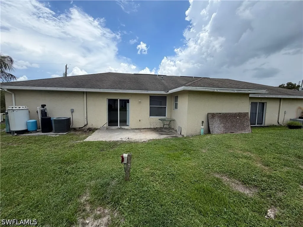 5118 24th Street SW Lehigh Acres FL 33973