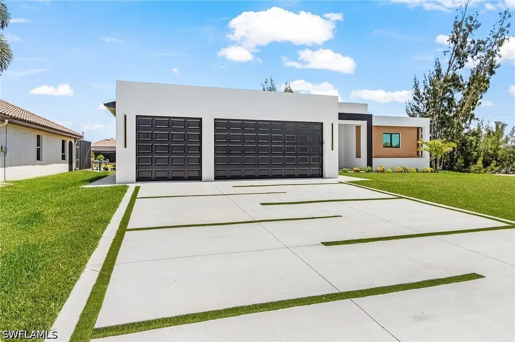 2303 NW 35th Avenue Cape Coral FL 33993
