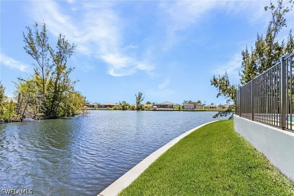 2303 NW 35th Avenue Cape Coral FL 33993