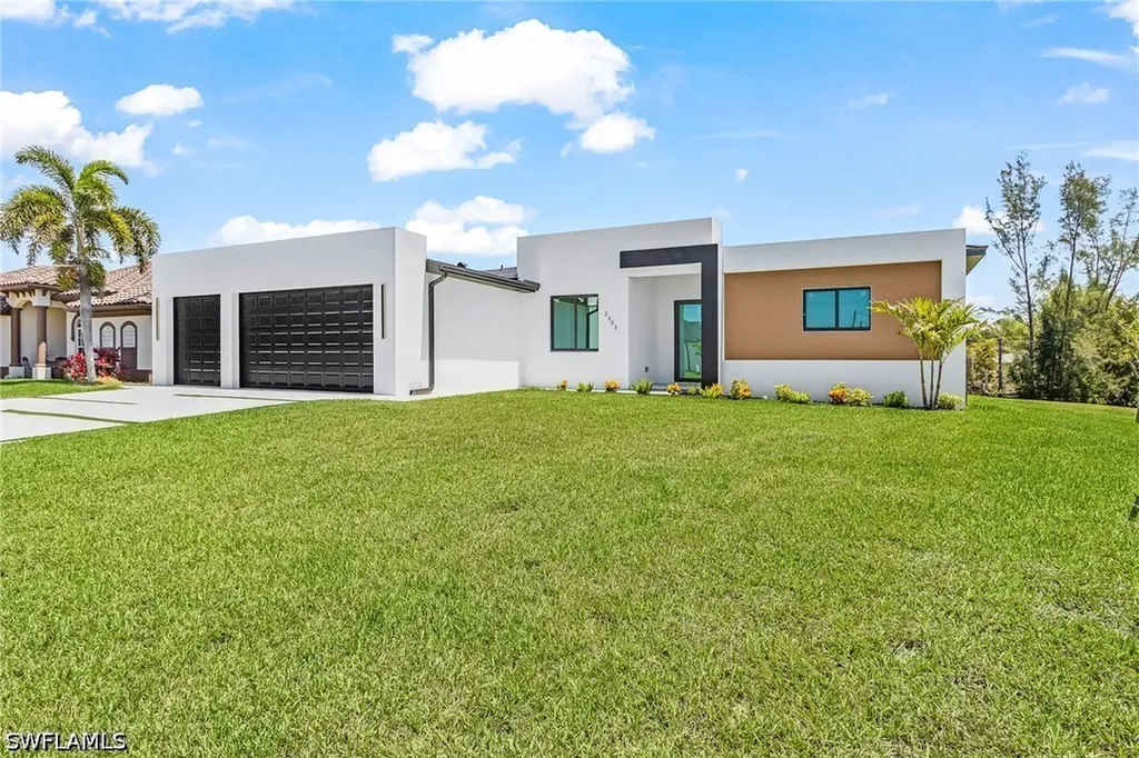 2303 NW 35th Avenue Cape Coral FL 33993