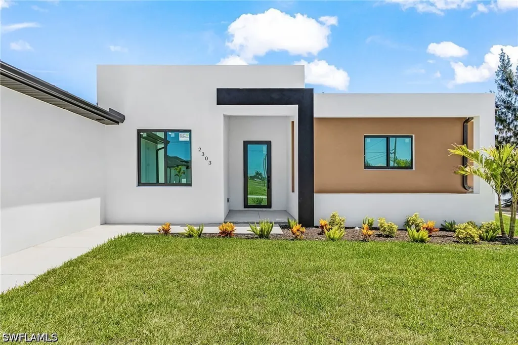 2303 NW 35th Avenue Cape Coral FL 33993