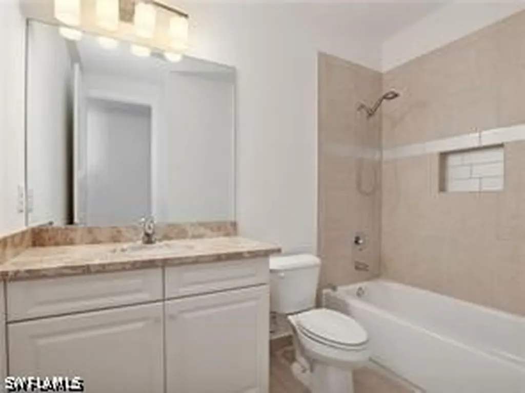 10008 Chesapeake Bay Drive Fort Myers FL 33913