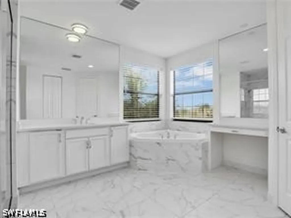 10008 Chesapeake Bay Drive Fort Myers FL 33913